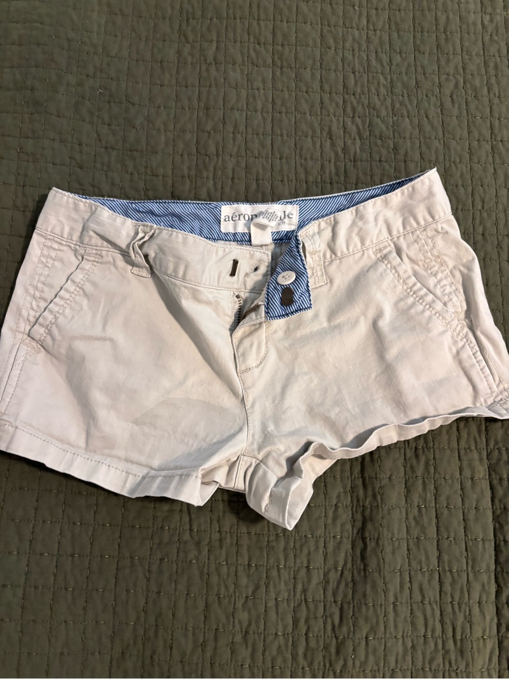 Aeropostale Cream High-Rise Cotton Shorts with Blue Trim